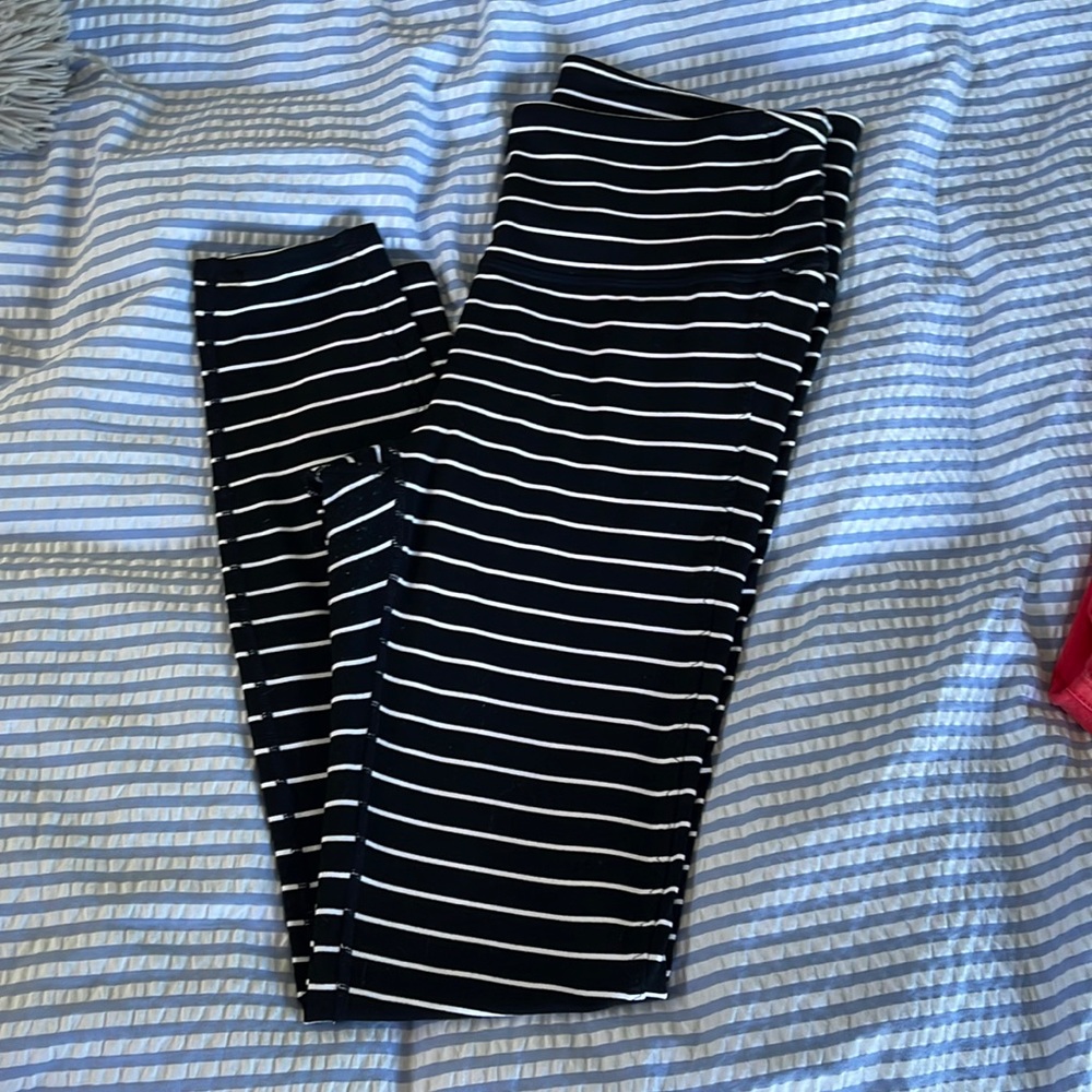 EUC athleta leggings, size med